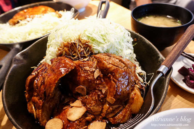 【東京生活】Day58 澀谷美食。東京トンテキ超大份量的鐵板厚切豬排，C/P值破表！