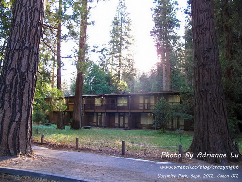 【優勝美地】Day13-3 一房難求！被山包圍的旅館 ─ Yosemite Lodge at the falls